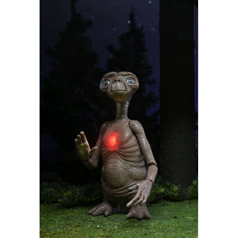 Figurine Deluxe Ultimate E.T. with LED Chest - E.T. The Extra-Terrestrial 40th Anniversary