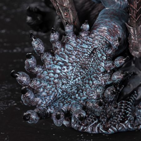 Figuarts Zero Touche Metallique - Guts (Berserker Armor) - Berserk Figuarts Zero Touche Metallique - Guts (Berserker Armor) - Berserk